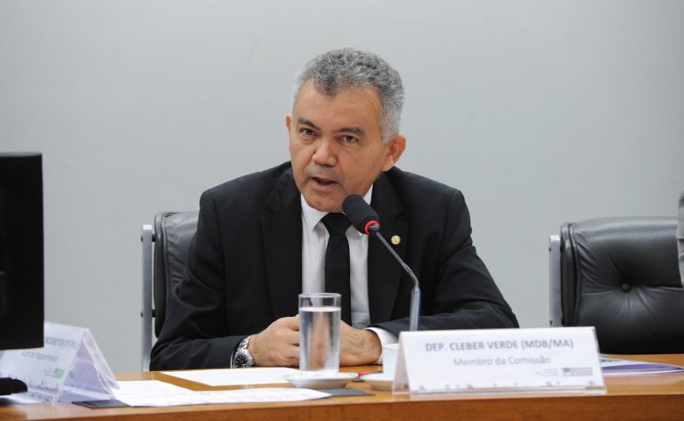 Comissão aprova pena maior para estelionato contra idoso a partir dos 60 anos – Notícias