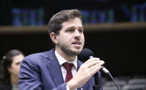 Comissão aprova reserva de 10% a 15% dos fundos eleitoral e partidário a candidaturas de pessoas com deficiência – Notícias