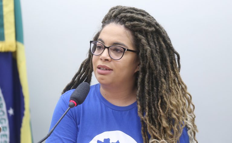 Universidades e estudantes cobram orçamento para atingir metas do novo Plano Nacional de Educação – Notícias