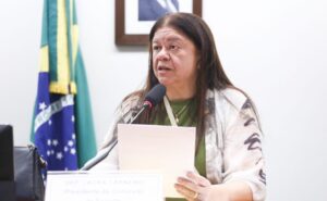 Comissão aprova guarda de animal de estimação às vítimas de violência doméstica – Notícias