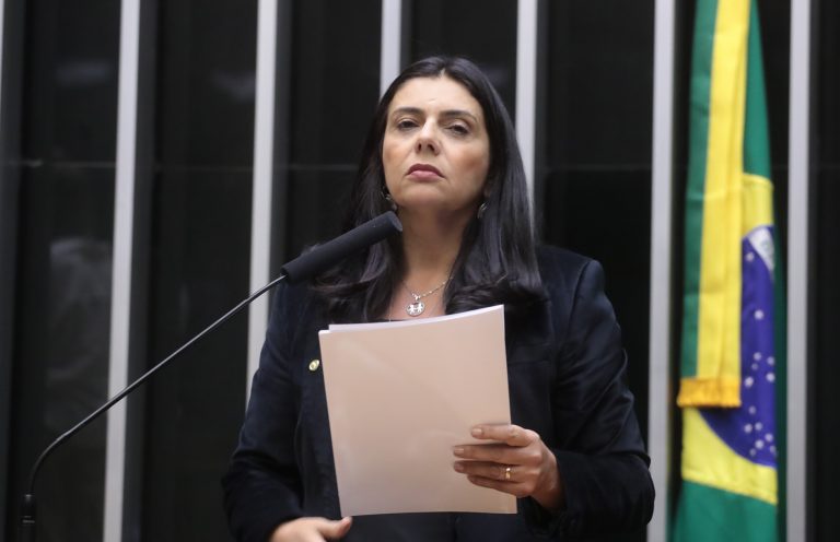 Comissão aprova projeto que obriga organizador de eventos a informar à polícia dados de compradores de ingressos – Notícias