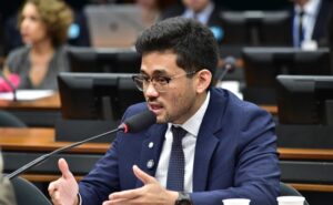 Comissão aprova projeto que prevê assinatura eletrônica em notas promissórias – Notícias