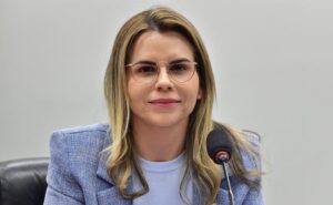 Comissão aprova inclusão de QR code em carteira de identificação de pessoa com autismo – Notícias