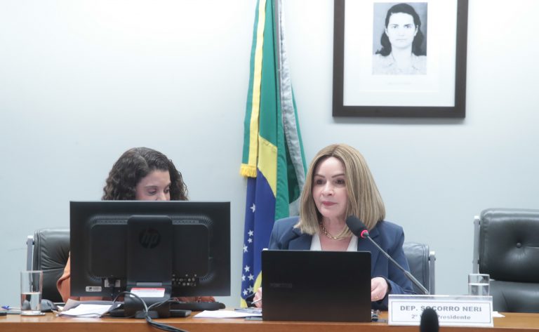 Entidades educacionais fazem sugestões para a gestão democrática do ensino – Notícias