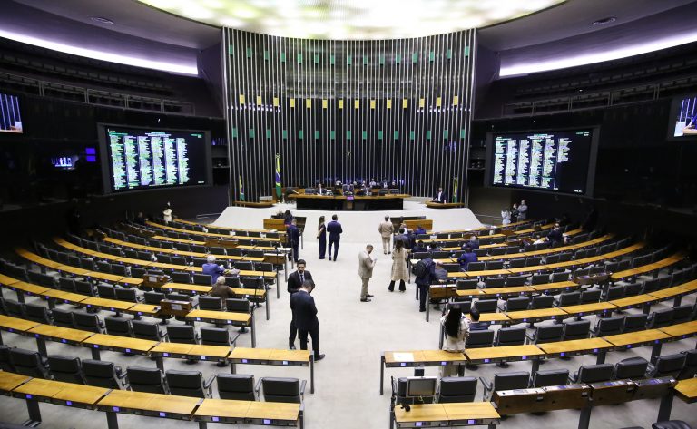 Câmara pode votar na terça-feira MP que libera R$ 520 milhões para ações emergenciais de defesa civil – Notícias