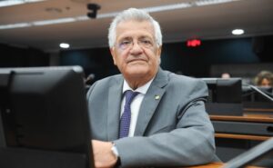 Deputados se antecipam a CPMI e cobram explicações sobre descontos indevidos em aposentadorias – Notícias