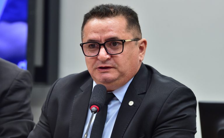 Comissão aprova projeto que cria vestibular especial para ingresso de pessoa idosa em universidade – Notícias