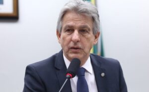 Estudantes pedem fim do teto do Fies e fiscalização das faculdades privadas – Notícias