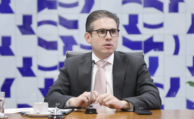 Motta busca solução para as contas públicas sem aumento de IOF – Notícias